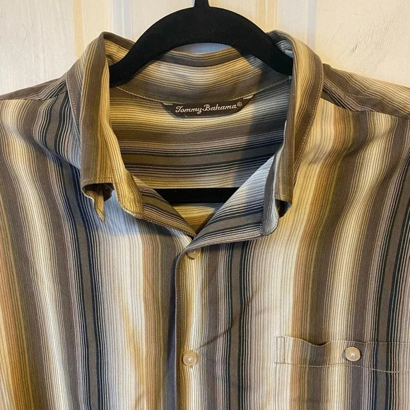 Tommy Bahama Silk Tencel Blend Strips Button Up Shirt Men Size L Pocket - Picture 7 of 9